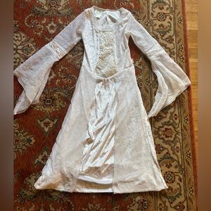 White Bride or Renaissance costume girls size 8-10